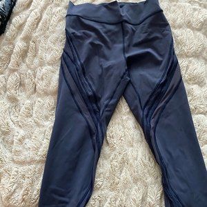 Lulu Mesh detail running tight